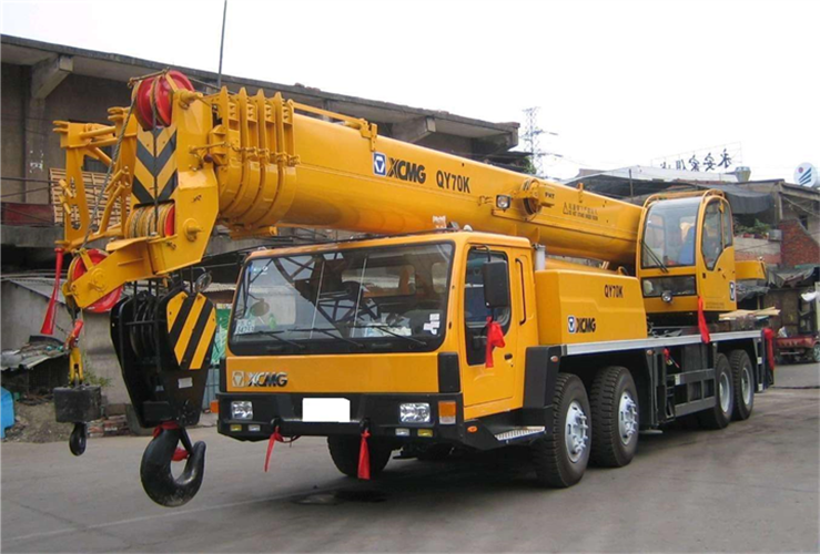 青海吊车出租选择重点